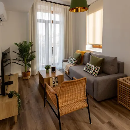 Moderno Con Balcon En El Corazon De Apartament Walencja