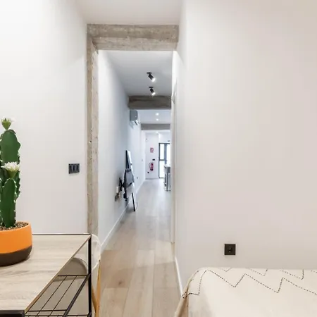 דירה Turia Flats By Nomad Host