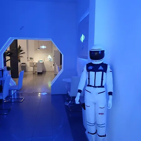 Capsule