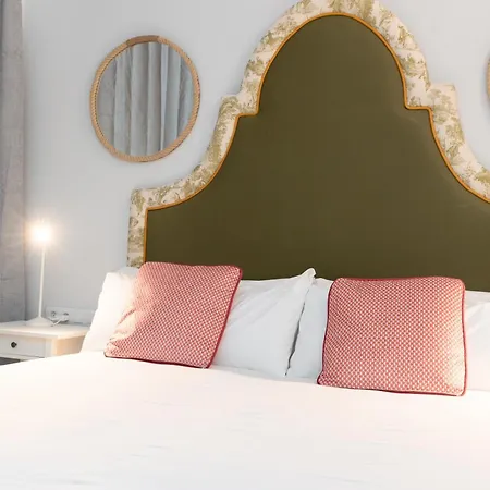 The Little Village Apartment