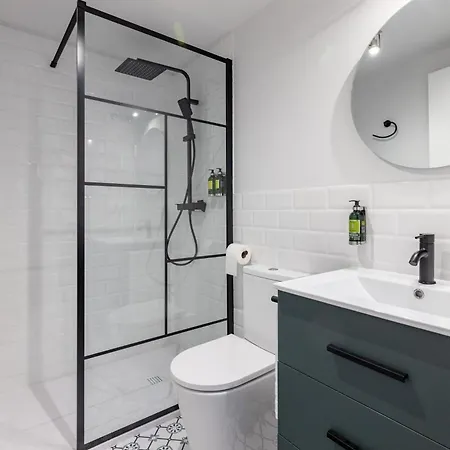 The Little Village Apartment *