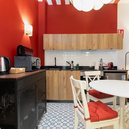 The Little Village Apartment *