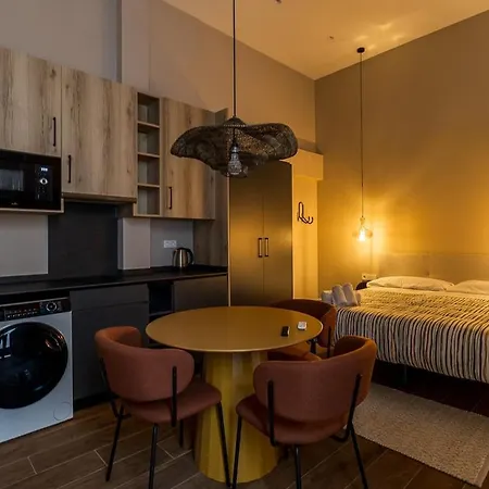 Premium By The Turia River 3