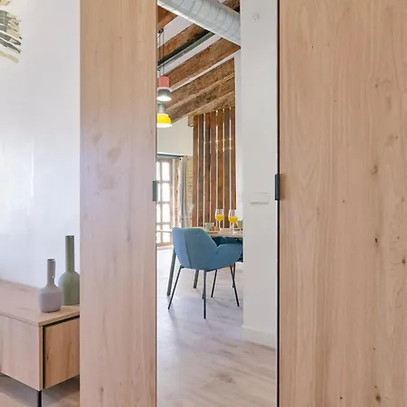 Ciutat Vella Modern *