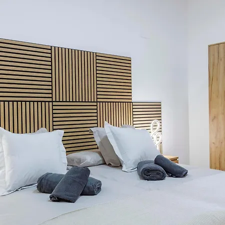 Grupo Torres De Quart Apartment *