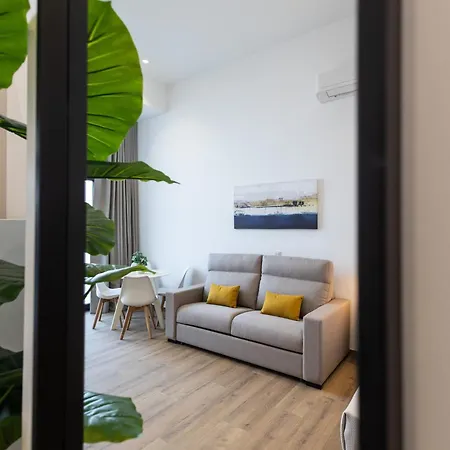 Les Arts Plaza By Concept Flats Apartman *