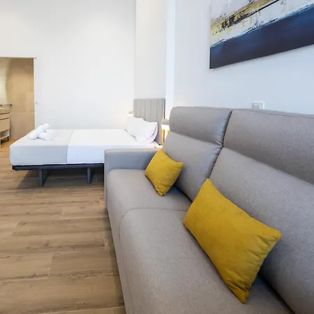 Apartman Les Arts Plaza By Concept Flats *