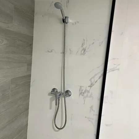 Luminoso Familiar Y Patio Privado Valencia