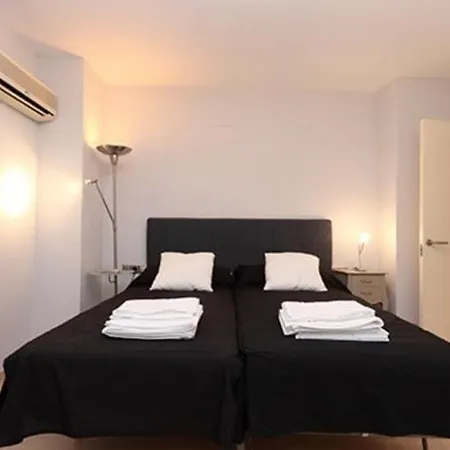 Flatsforyou Plaza Reina Apartment Valencia