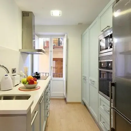 Apartment Plaza Reina