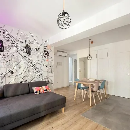 Design And Stylish Market Apartment *