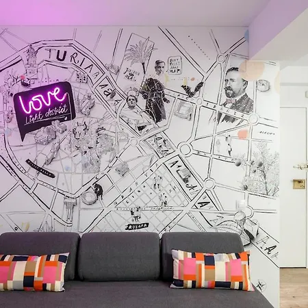 Design And Stylish Market Apartment Valencia