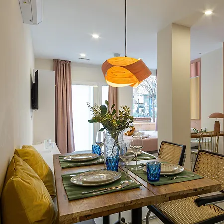 Osito Hub - L'explorador Andres Apartment Valencia