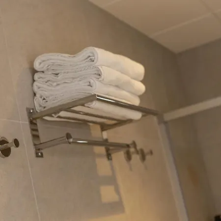 Dorm4you Arena 3* Valencia