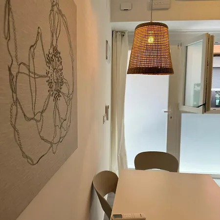 Loft In Valencia, Equipped And Very Well Decorated Valencie