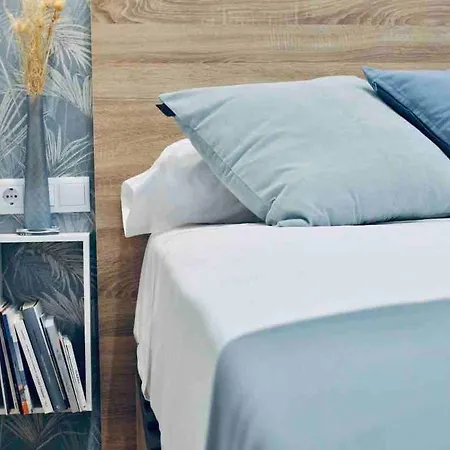 Beautiful Modern Loft 1km From The Sea In