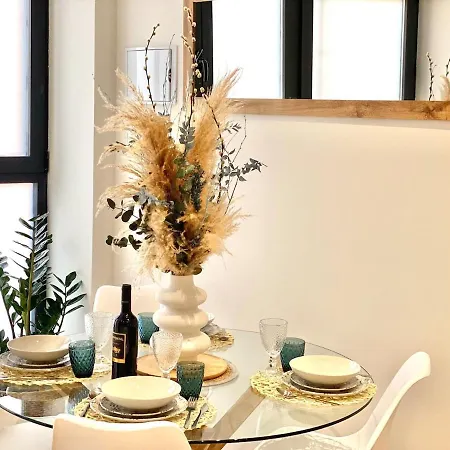 Beautiful Modern Loft 1km From The Sea In Walencja