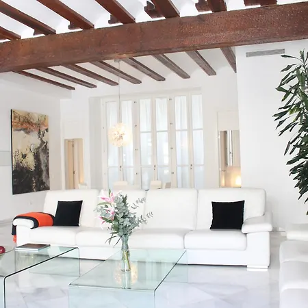 Reina Catedral Apartamento *