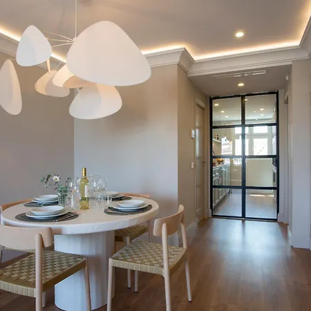 Apartamento Singularstays ático Reina Catalina Valencia