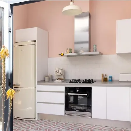 Mediterranean Boutique Fisherman's House *