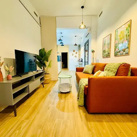 公寓 Ori A Cool & Wide Next To Historic Center *