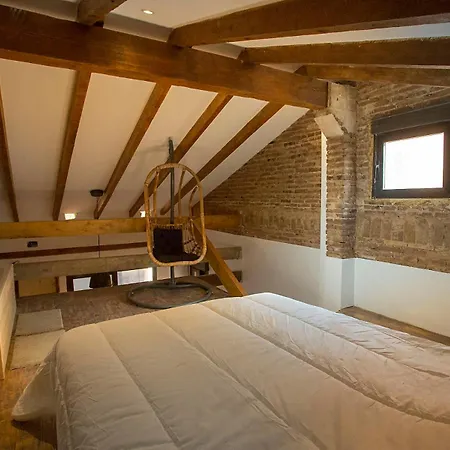 Apartment Cozy Loft Style In El Cabanyal *