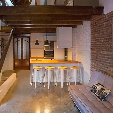 Cozy Loft Style In El Cabanyal Apartment Valencia
