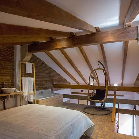 Cozy Loft Style In El Cabanyal Apartment Valencia