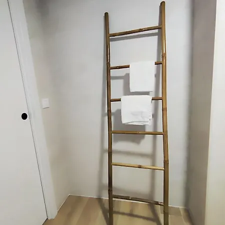 Apartman Jirafa - Entire - Near And Stadium By Rio Turia Valencia