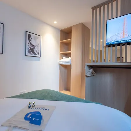 Dorm4you Arena 3* バレンシア