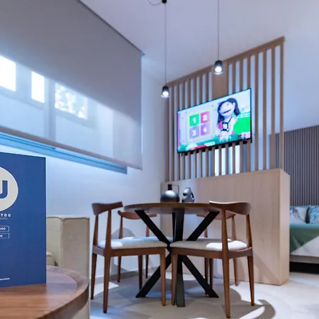 Dorm4you Arena Apartahotel Valencia