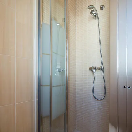 Flatsforyou Port Attic Apartman