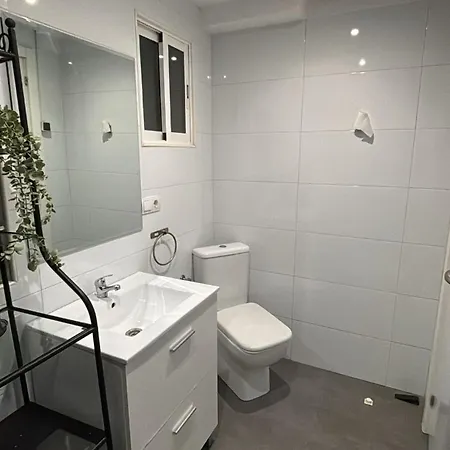 Familias Y Grupos Muy Grande En El Centro De Apartment