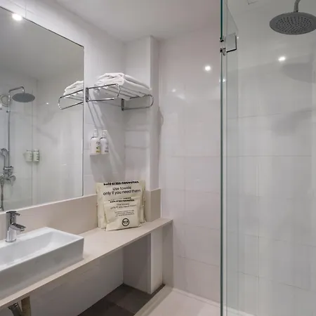 Arena Ξενοδοχείο 3*