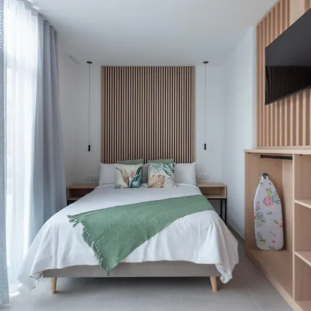 Dorm4you Arena Aparthotel *