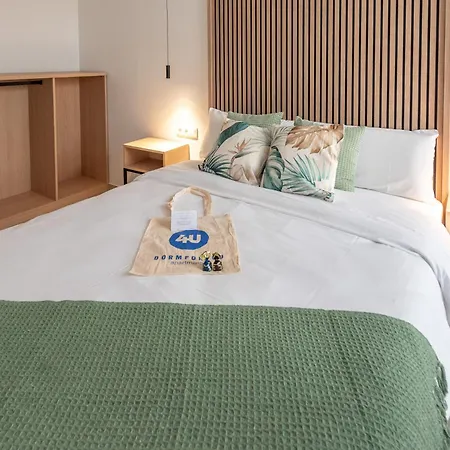 Dorm4you Arena Aparthotel