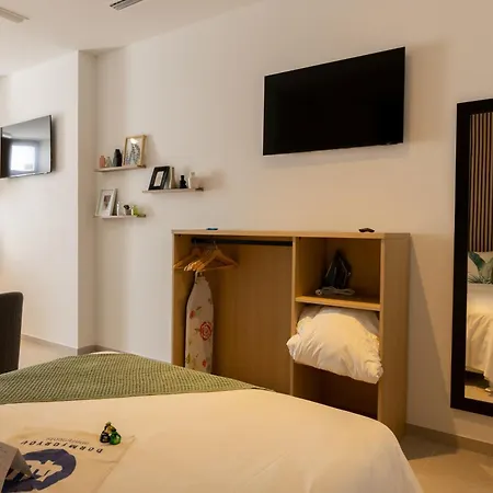 Dorm4you Arena Aparthotel *