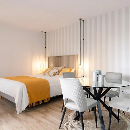 Apartahotel Dorm4you Arena 3*