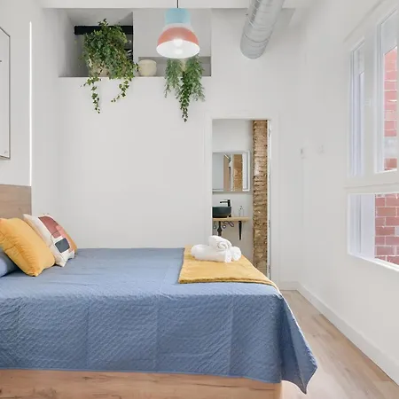 Palomar Apartment *