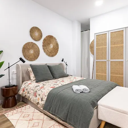 Moderno Loft Reformado, Smart Tv, Ac, Beach, 3pax Appartement Valence