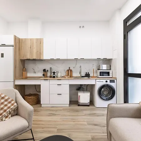 Moderno Loft Reformado, Smart Tv, Ac, Beach, 3pax *