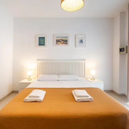 Apartment Hideout 26 *