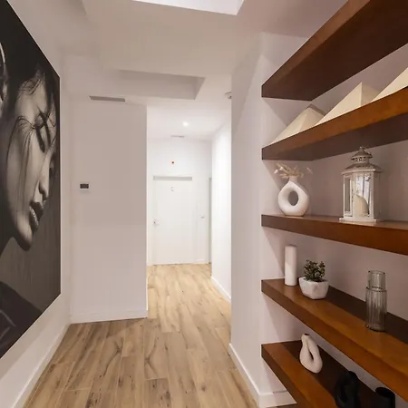 Lola By Concept Flats 4*