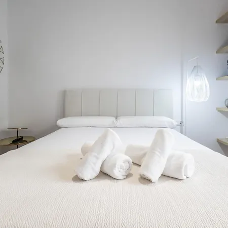 Lola By Concept Flats Hotel apartamentowy Walencja