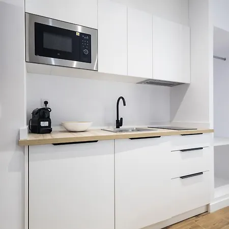 Lola By Concept Flats Hotel apartamentowy Walencja