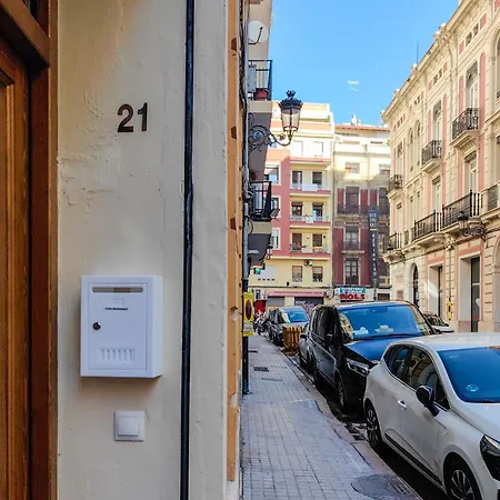 Loft Con Terraza Junto A Torres De Quart Valencia