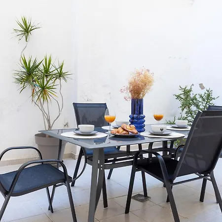 Loft Con Terraza Junto A Torres De Quart Lägenhet