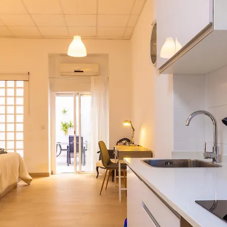 Loft Con Terraza Junto A Torres De Quart *