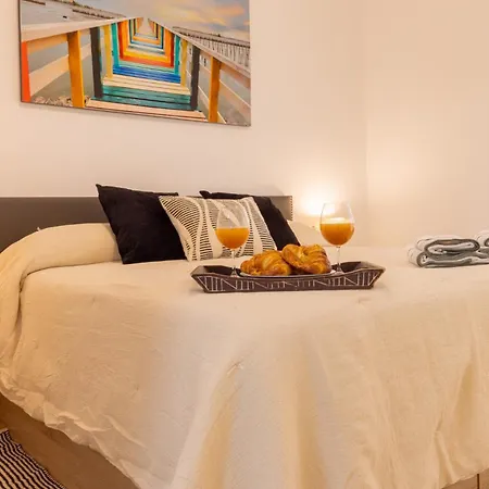 Lägenhet Loft Con Terraza Junto A Torres De Quart *