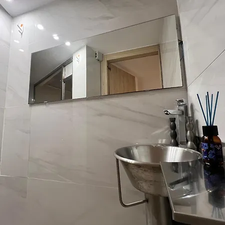 Apartment Tosalet